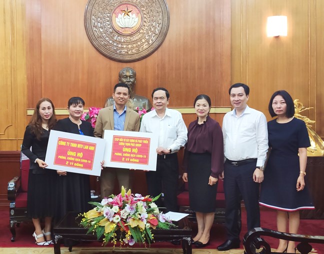 Thêm 4 tỷ đồng góp phần phòng, chống đại dịch COVID-19