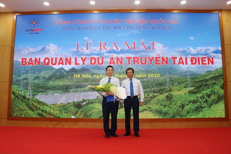 Ra mắt Ban Quản lý dự án truyền tải điện