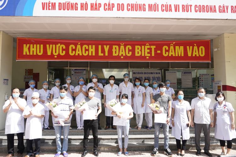 Thêm 04 bệnh nhân mắc COVID-19 được công bố khỏi bệnh