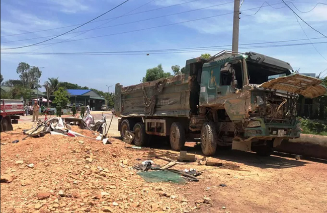 Thanh Hóa Xe gây tai nạn làm 3 người chết đã hết hạn đăng kiểm