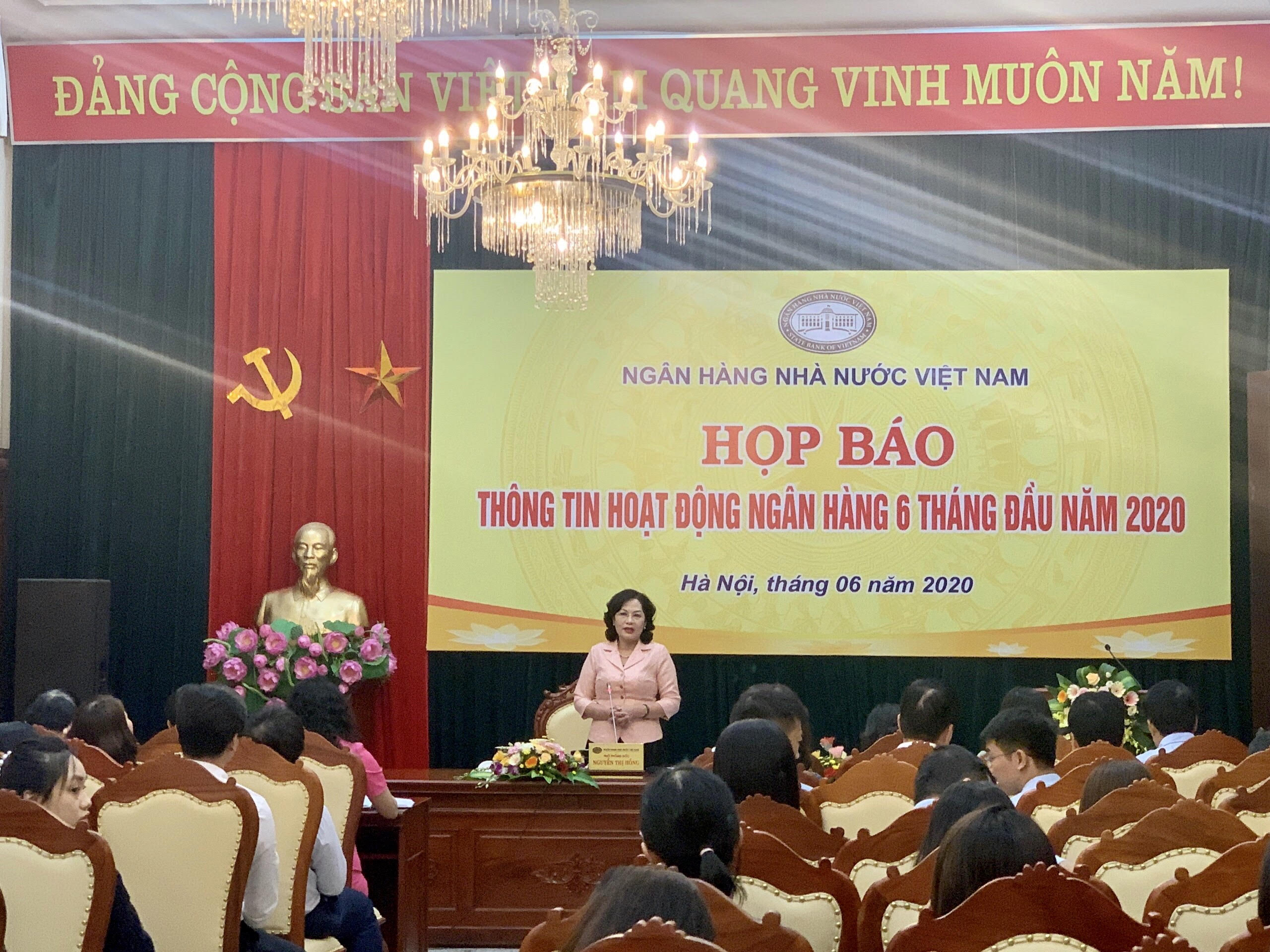 Tăng trưởng tín dụng giảm do dịch bệnh