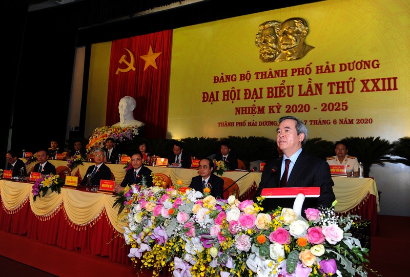 Tập trung thảo luận, làm rõ các biện pháp thực hiện 3 nhiệm vụ đột phá