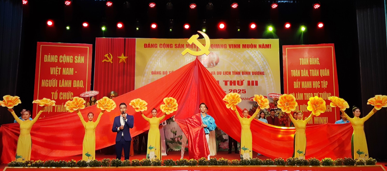 Nâng cao đời sống văn hóa, tinh thần cho nhân dân