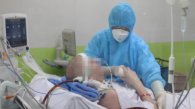 Sức khoẻ của phi công người Anh phục hồi kỳ diệu