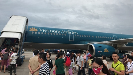 Từng bước mở lại các chuyến bay thương mại quốc tế