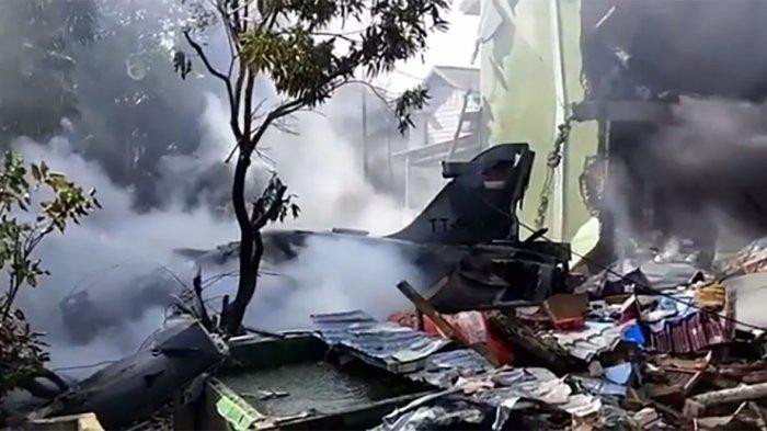 Rơi máy bay tiêm kích tại Indonesia