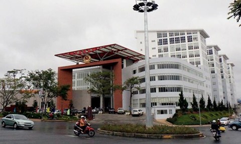 Bắt thêm 3 cán bộ thuộc 2 văn phòng công chứng tại thành phố Đà Lạt