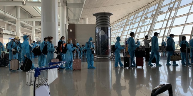 Một trường hợp trở về từ Kuwait mắc COVID-19, Việt Nam có 335 ca