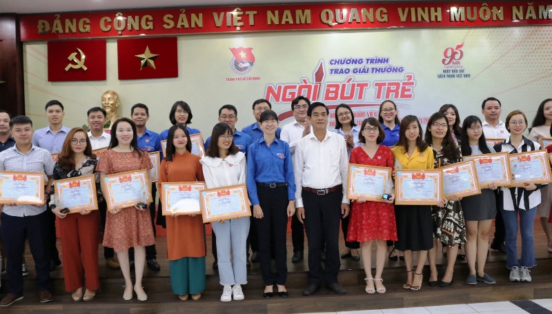 Tôn vinh đoàn viên tiêu biểu hoạt động trong lĩnh vực báo chí