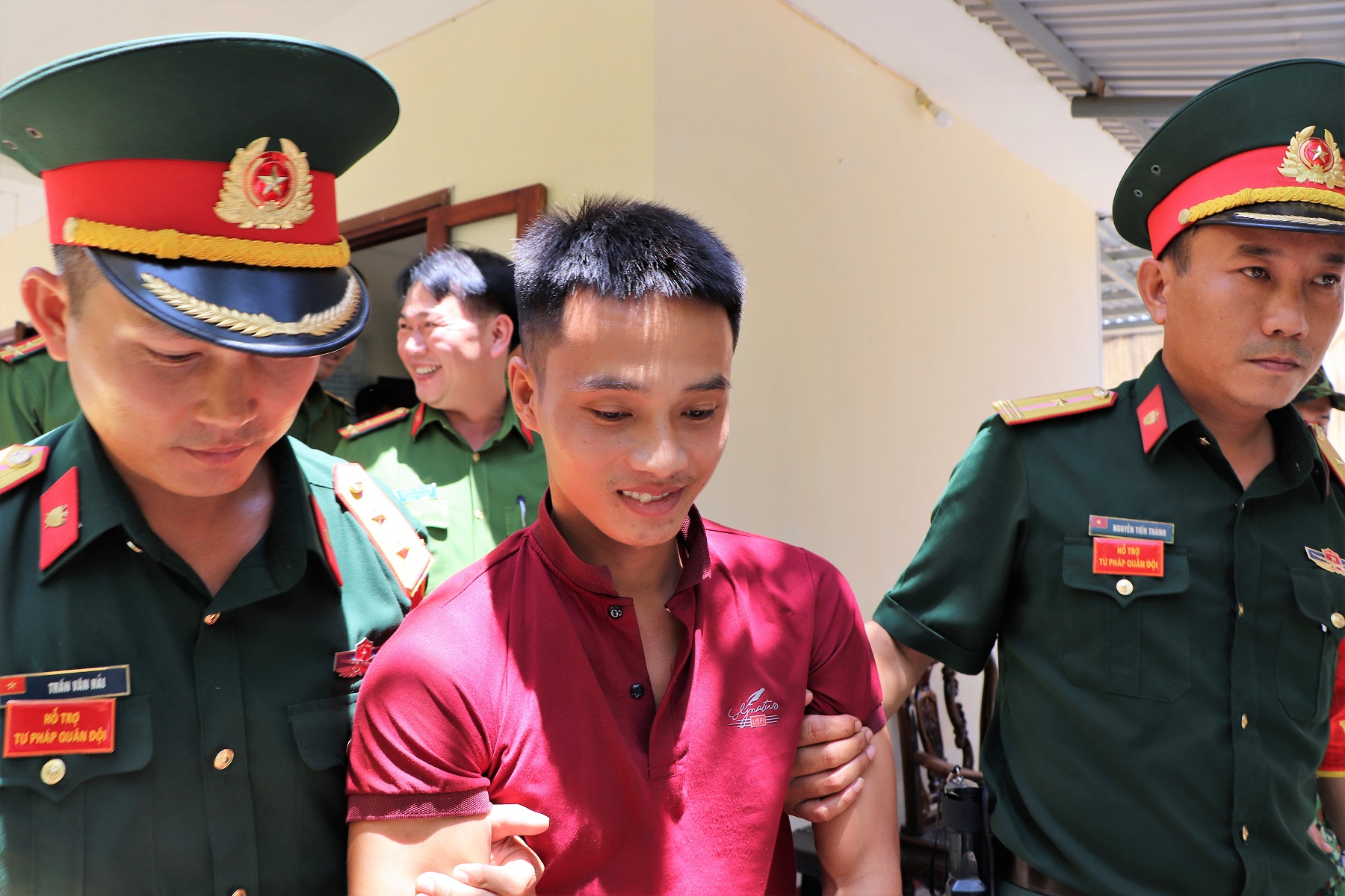 Bàn giao đối tượng Triệu Quân Sự cho Quân Khu V