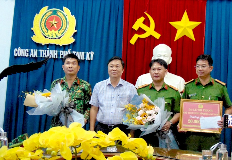 Tuyên dương, khen thưởng lực lượng bắt giữ đối tượng Triệu Quân Sự