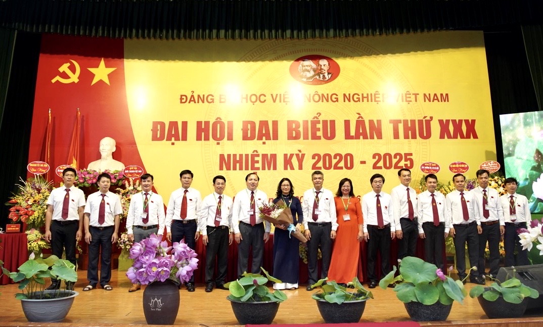 Xây dựng Học viện Nông nghiệp Việt Nam vươn tầm thế giới
