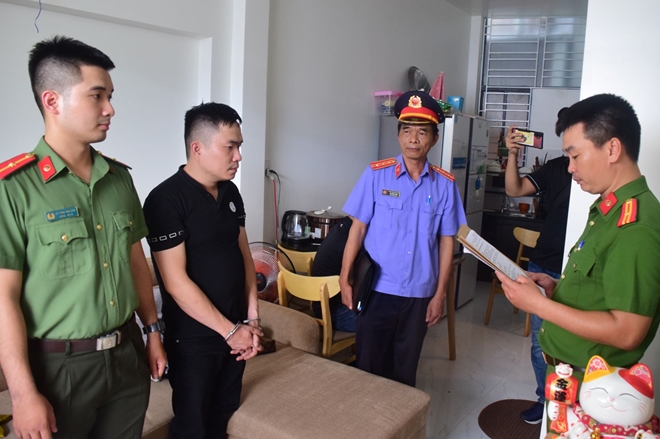 Bắt nhóm đối tượng lừa đảo hơn 117 tỷ đồng của người bán hàng online