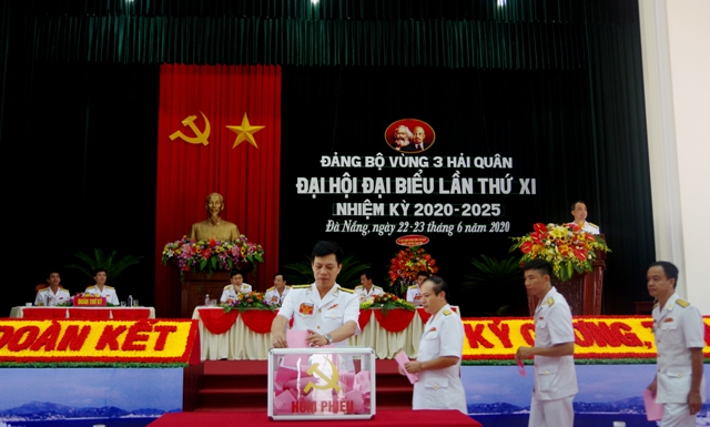 Tập trung xây dựng Vùng vững mạnh toàn diện mẫu mực, tiêu biểu