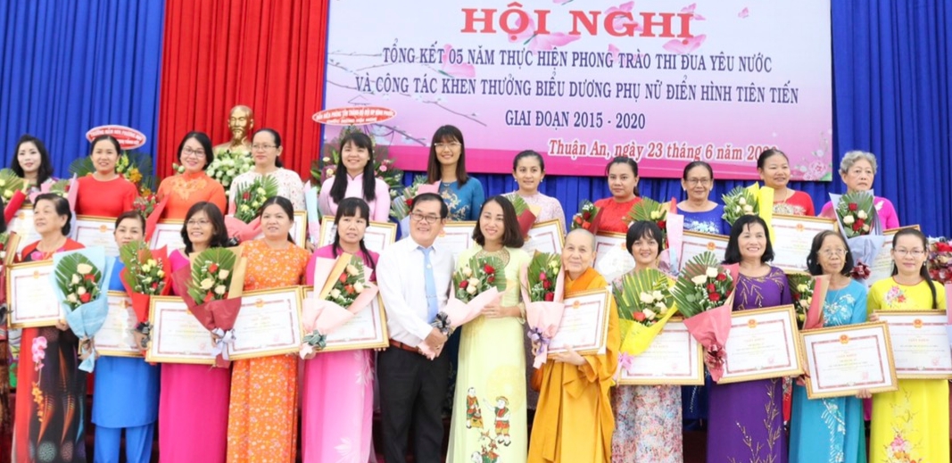 Tuyên dương 25 tập thể và 46 cá nhân có thành tích trong phong trào thi đua yêu nước