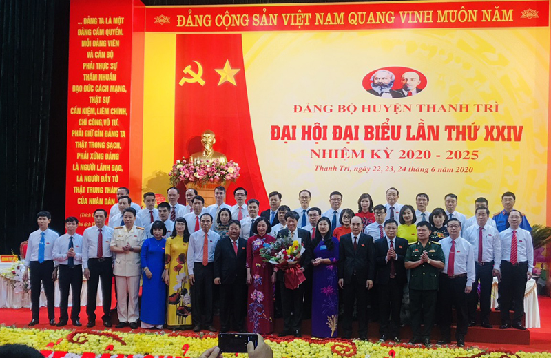 Xây dựng kế hoạch, chương trình đưa nghị quyết vào cuộc sống