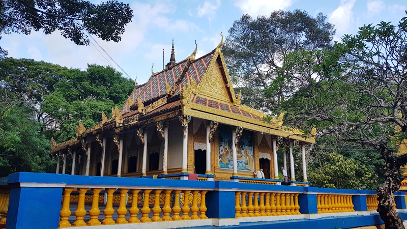 Khám phá Chùa Dơi