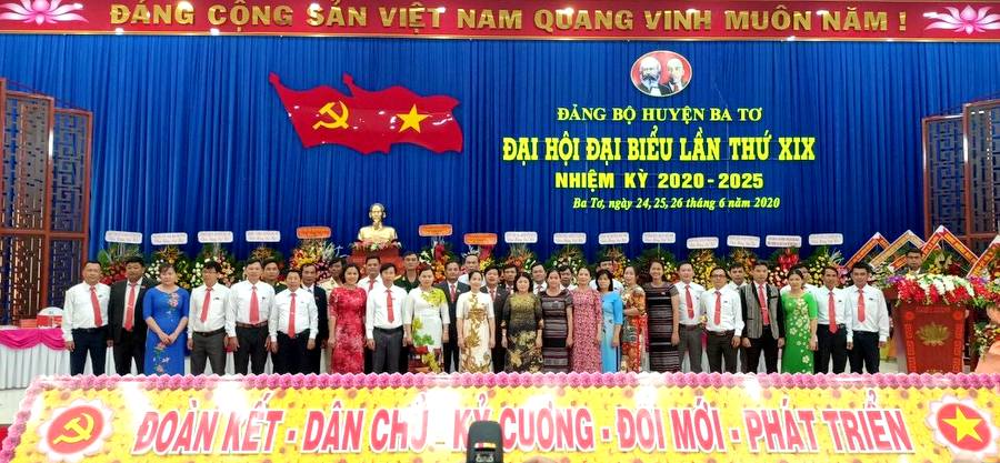 Quảng Ngãi Đại hội thí điểm bầu trực tiếp Bí thư Huyện ủy Ba Tơ
