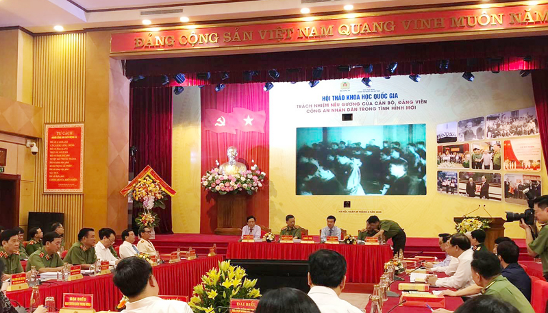 Trách nhiệm nêu gương của cán bộ, đảng viên công an nhân dân trong tình hình mới