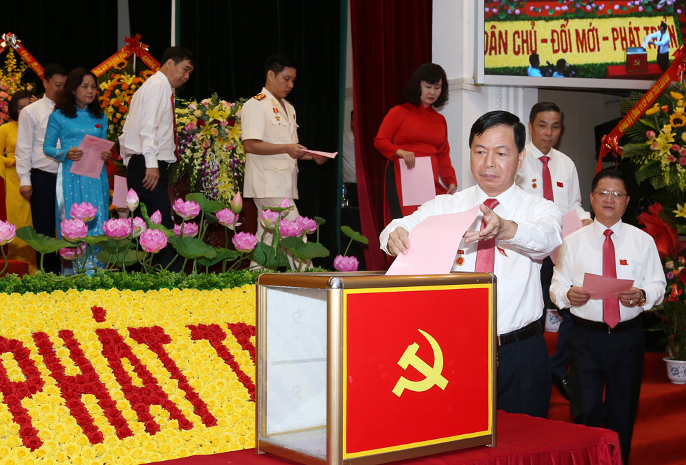 Xây dựng thành phố Lào Cai văn minh, hiện đại
