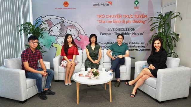 Tọa đàm trực tuyến “Cha mẹ bình dị phi thường”