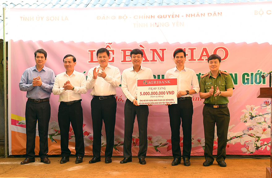 Agribank hỗ trợ xây dựng, sửa chữa nhà ở cho gần 1 400 hộ nghèo tại huyện Vân Hồ, Sơn La