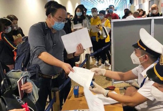 TP Hồ Chí Minh đề nghị cho 437 người nước ngoài nhập cảnh