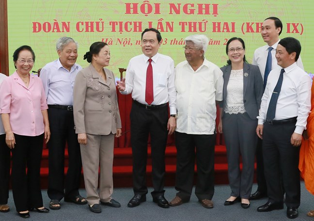Đoàn kết, đưa đất nước vượt qua khó khăn