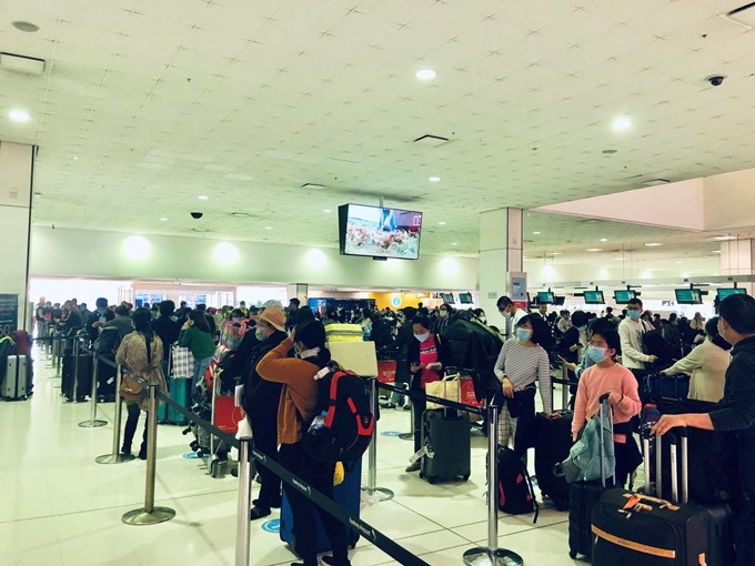 Đưa hơn 350 công dân Việt Nam từ Úc và Niu Di-Lân về nước an toàn