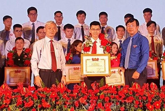 Tuyên dương những thợ trẻ có tay nghề cao, có nhiều ý tưởng sáng tạo