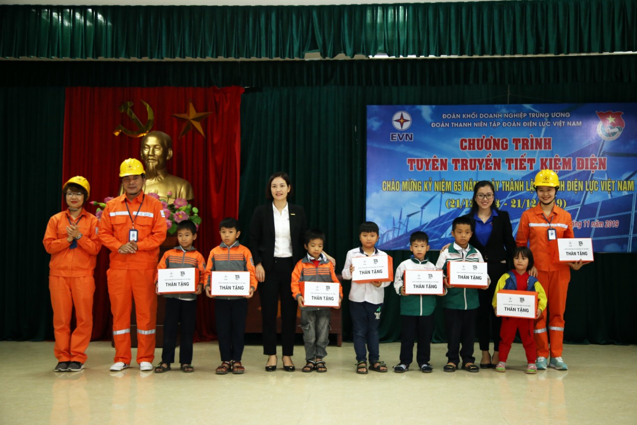 Phát huy tinh thần xung kích của Đoàn thanh niên EVN