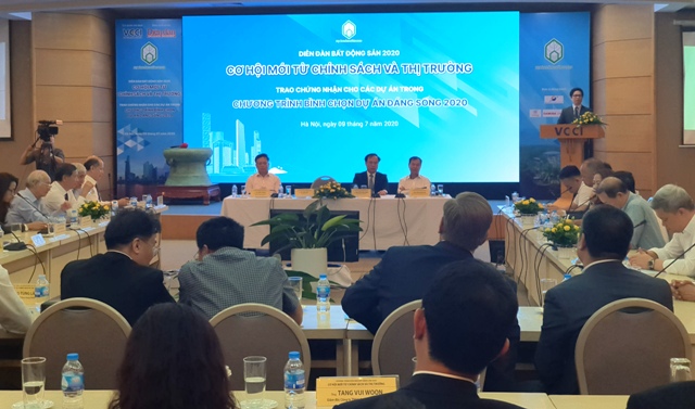 Chung tay thúc đẩy thị trường bất động sản phát triển