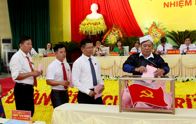 Huy động và sử dụng hiệu quả các nguồn lực, đưa huyện Văn Chấn phát triển bền vững