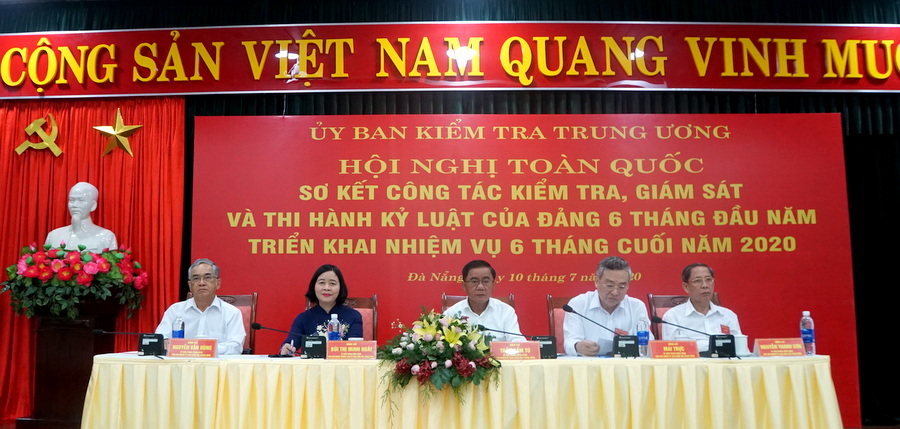 Tập trung kiểm tra, giám sát thực hiện Chỉ thị 35 của Bộ Chính trị