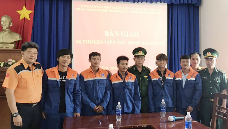 Kịp thời cứu 6 thuyền viên bị nạn trên biển