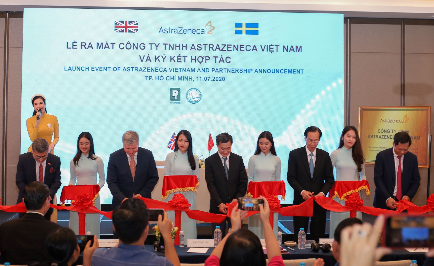 Việt Nam - Anh Hợp tác nâng cao chất lượng hệ thống y tế và chống biến đổi khí hậu