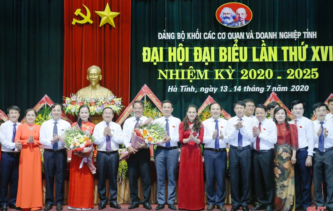 Xây dựng văn hóa công sở, văn hóa doanh nghiệp đáp ứng yêu cầu phát triển