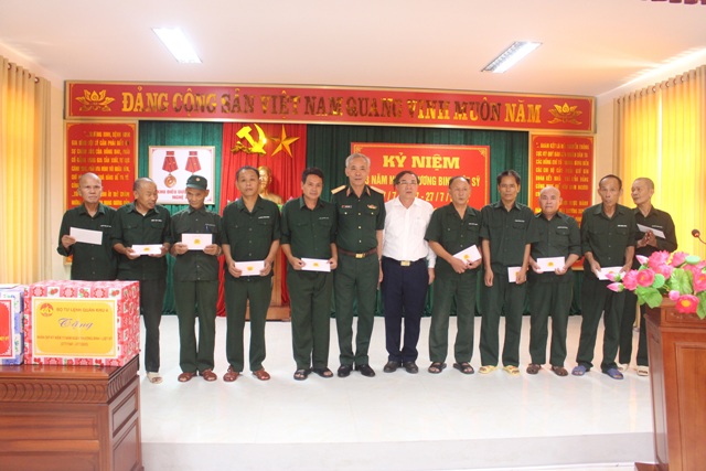Tri ân các đối tượng chính sách nhân Ngày Thương binh - Liệt sĩ