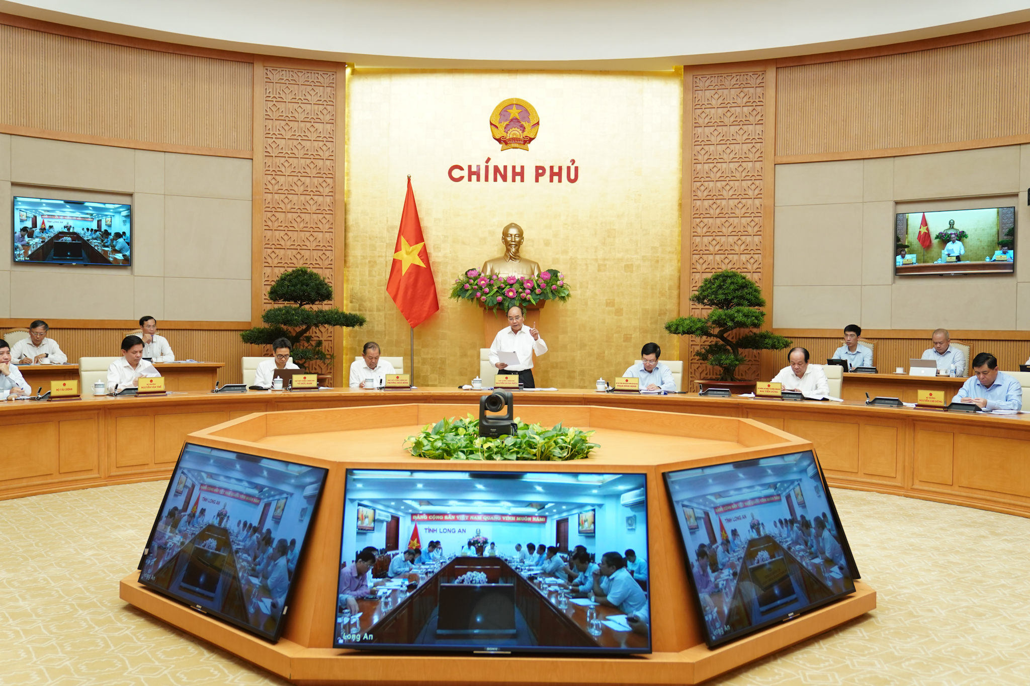 Tập trung giải ngân đầu tư công