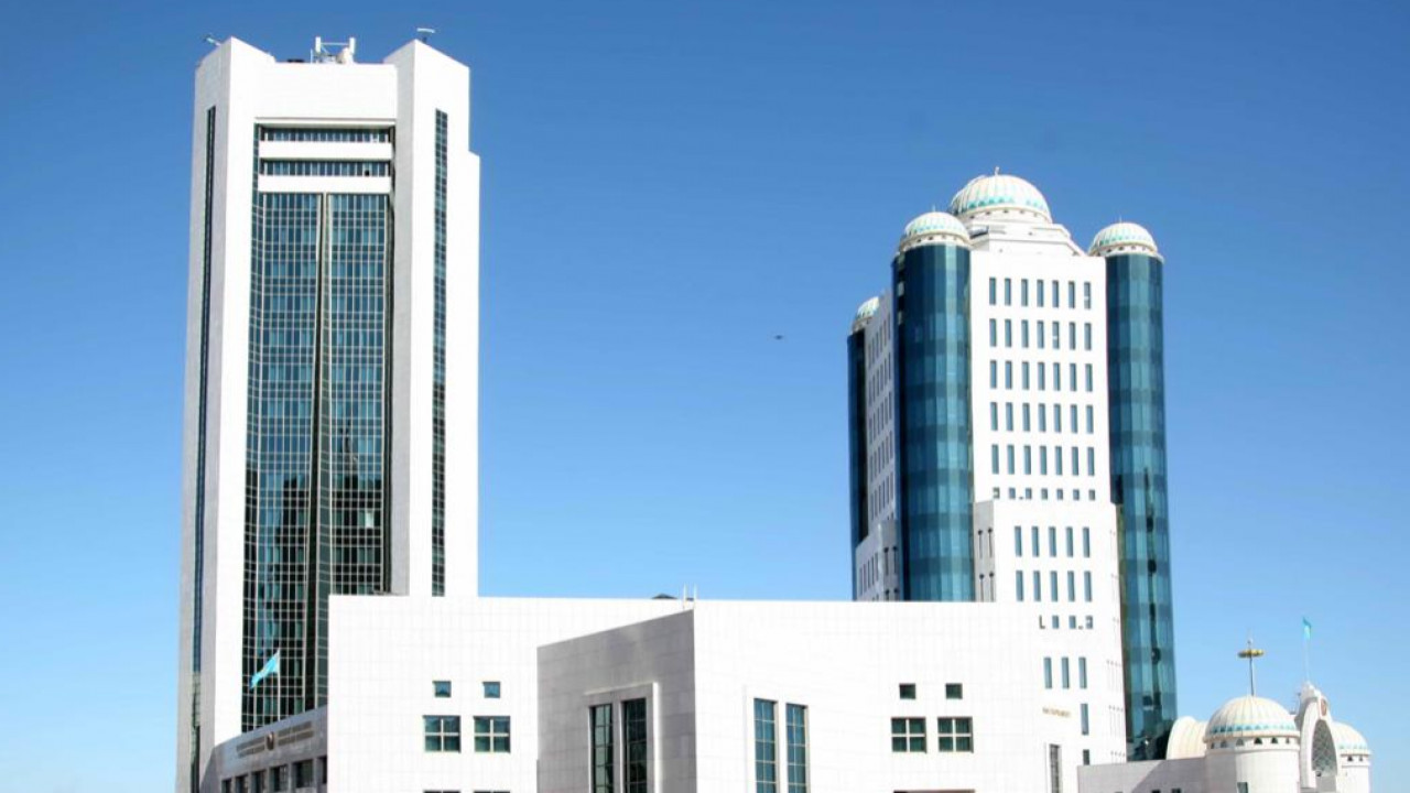 Việt Nam giúp Kazakhstan ứng phó dịch COVID-19