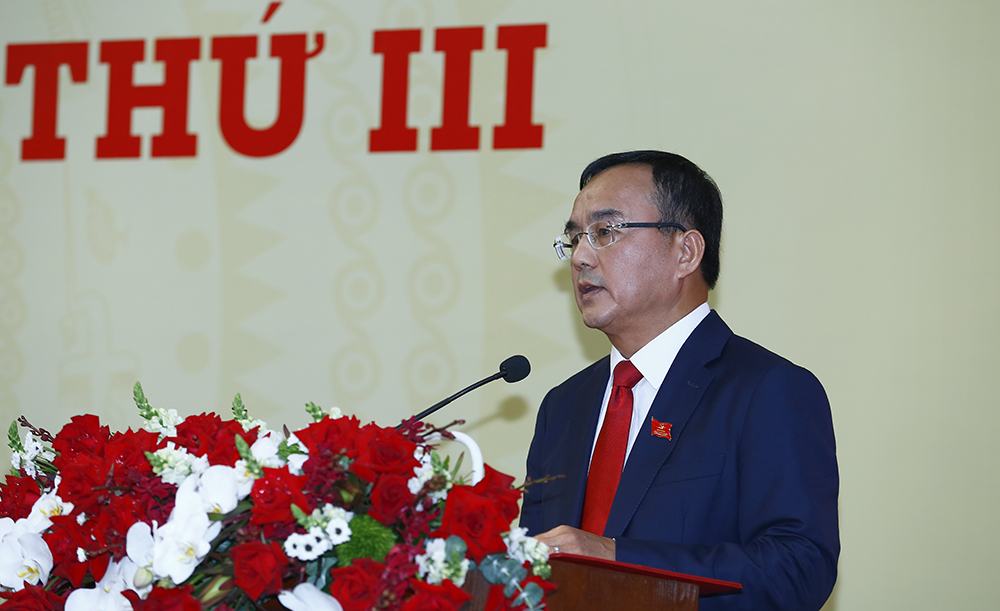 Đảng bộ Tập đoàn Điện lực Việt Nam lãnh đạo thực hiện nhiệm vụ trọng tâm với 8 nội dung