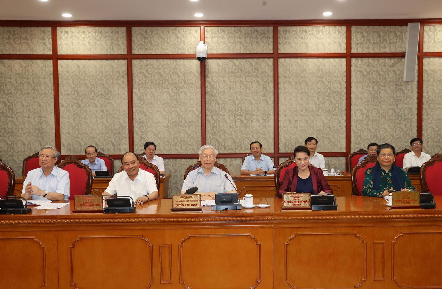 Khơi dậy niềm tự hào với quê hương, không cam chịu đói nghèo