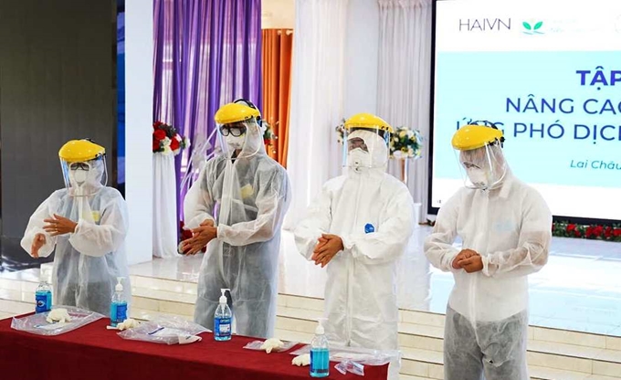 Nâng cao năng lực ứng phó COVID-19 tại các địa phương