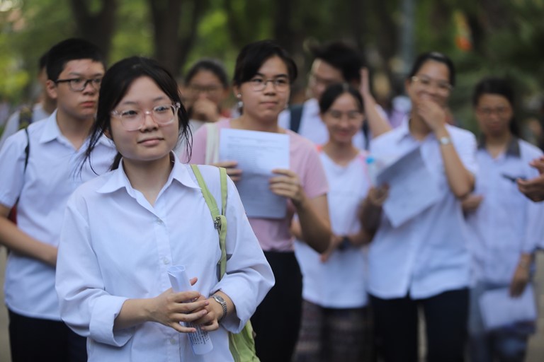 Hà Nội Đề thi Tiếng Anh vào lớp 10 sẽ nhiều điểm 9, 10