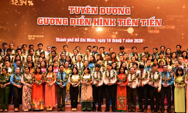 TP Hồ Chí Minh tuyên dương 212 điển hình trong công nhân, viên chức, lao động