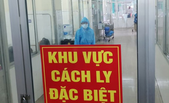 Thêm 2 người nhập cảnh từ Nga mắc COVID-19, Việt Nam có 415 ca bệnh