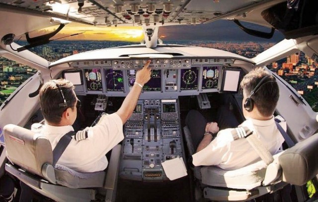 Xác minh thông tin nhân bản phiếu siêu âm tim cho hơn 600 phi công, tiếp viên hàng không