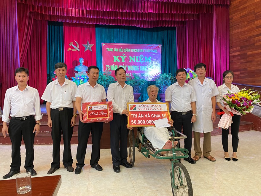Công đoàn Agribank đẩy mạnh các hoạt động đền ơn đáp nghĩa