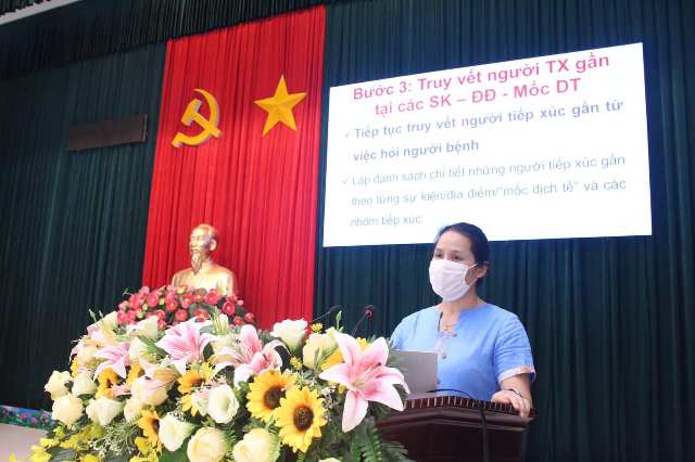 Bộ Y tế tăng cường chuyên gia, máy thở đến Đà Nẵng ứng phó COVID-19