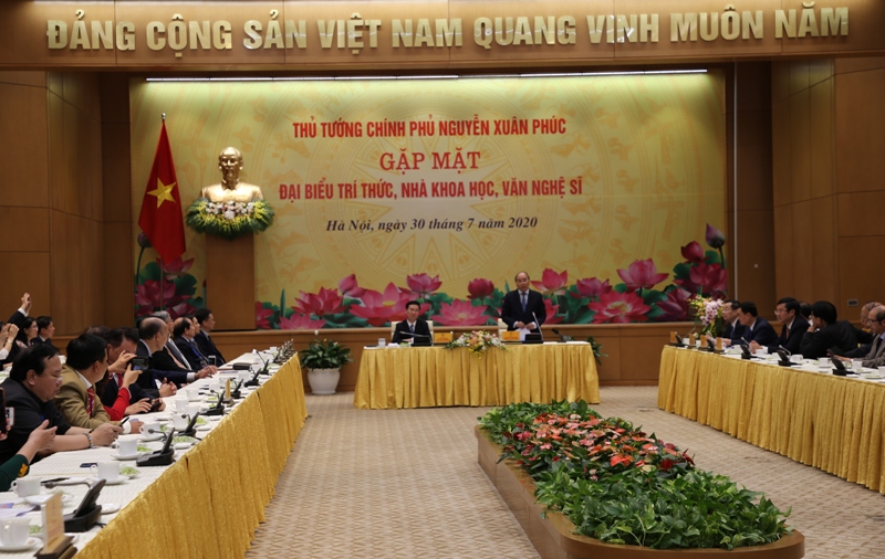 Thủ tướng Nguyễn Xuân Phúc Công tác Tuyên giáo có ý nghĩa cực kỳ quan trọng trong việc giáo dưỡng tinh thần, giác ngộ tư tưởng